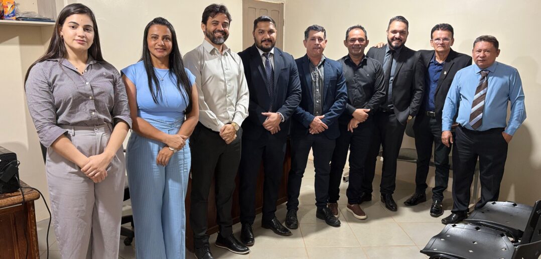 CÂMARA DE ELDORADO DO CARAJÁS REALIZA 8ª SESSÃO ORDINÁRIA