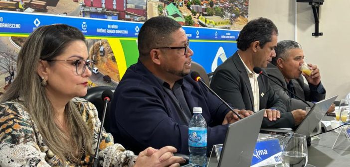 Álbum de fotos da Audiência Publica para discussão da LDO