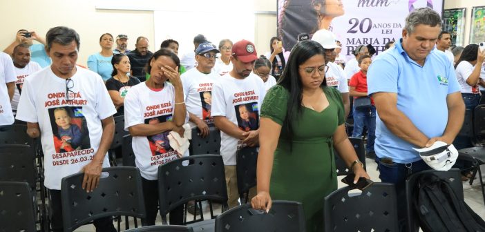 ÁLBUM DE FOTOS DA AUDIÊNCIA PUBLICA EM ATO DE SOLIDARIEDADE AO DESAPARECIMENTO DO BEBÊ JOSÉ ARTHUR